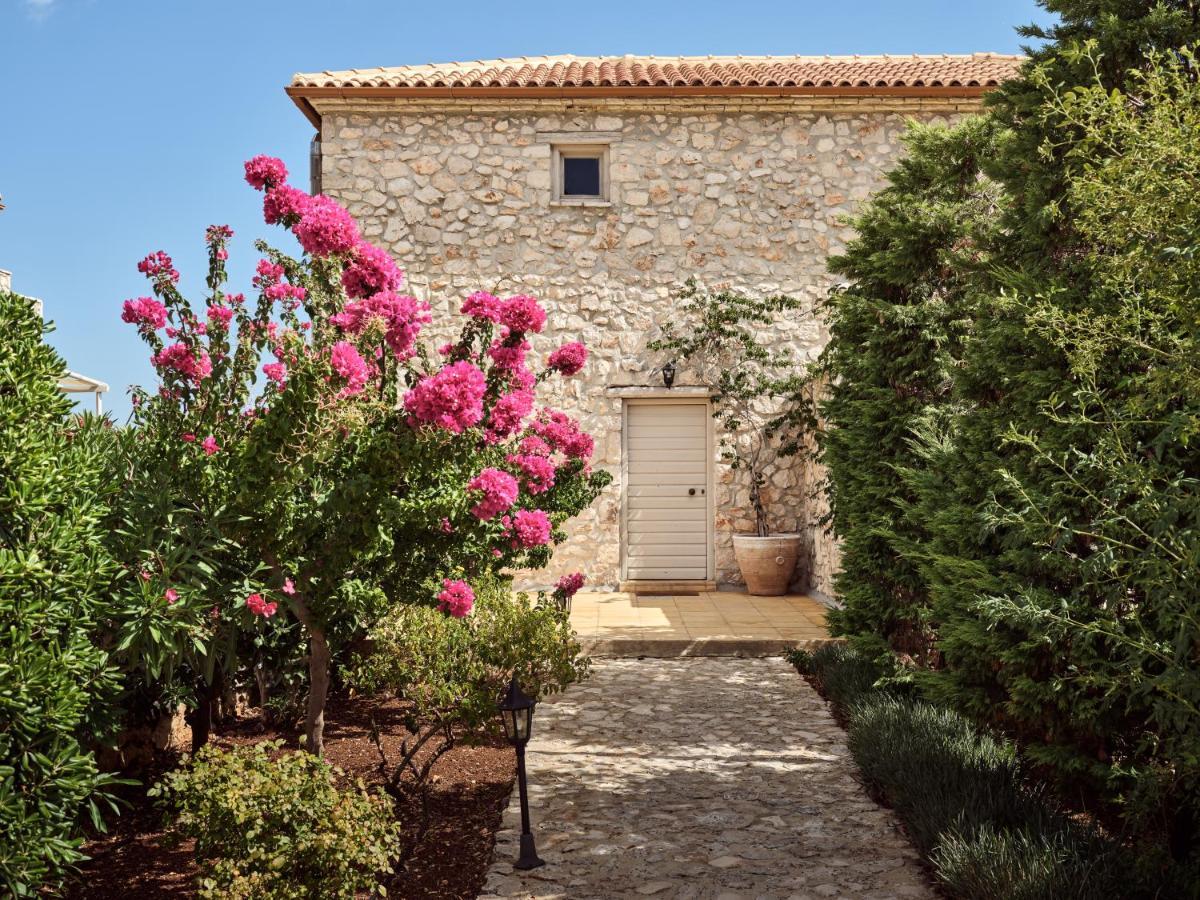 Villa Orfos *